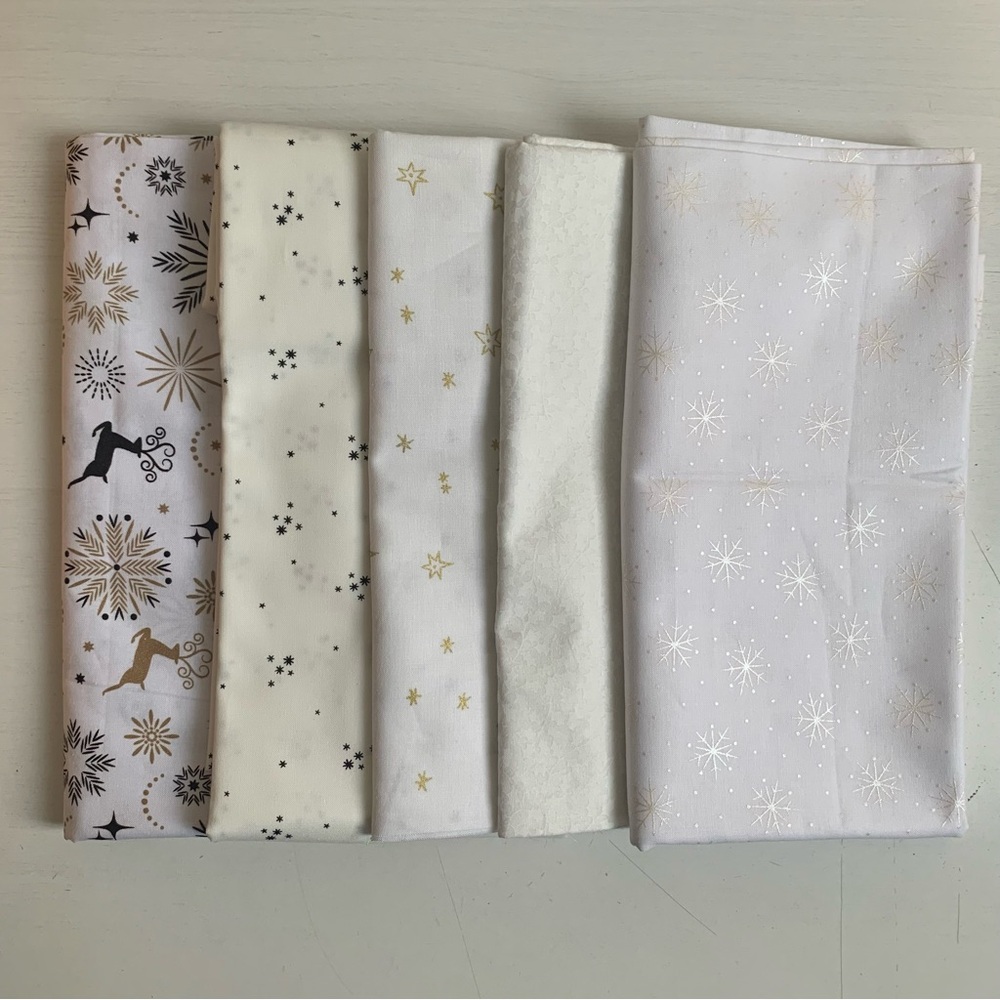 Christmas Holiday Coordinating Fabric 5pc Bundle White Gold Black